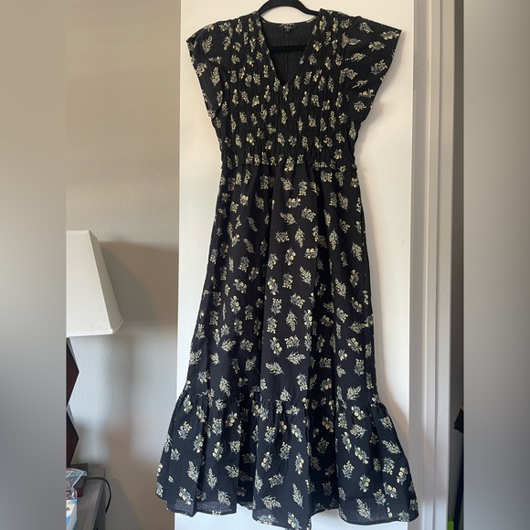 Rails Black and Floral V-neck Midi Dress with Ruffles - Picture 4 of 10